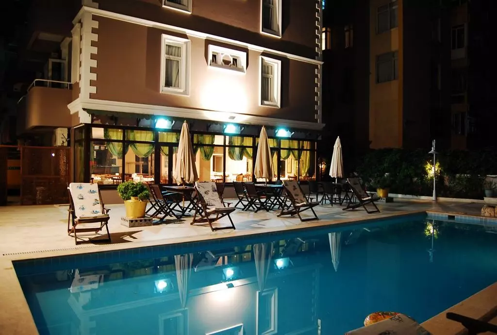 hotel triana boutique_shabavizparvaz_15.jpg